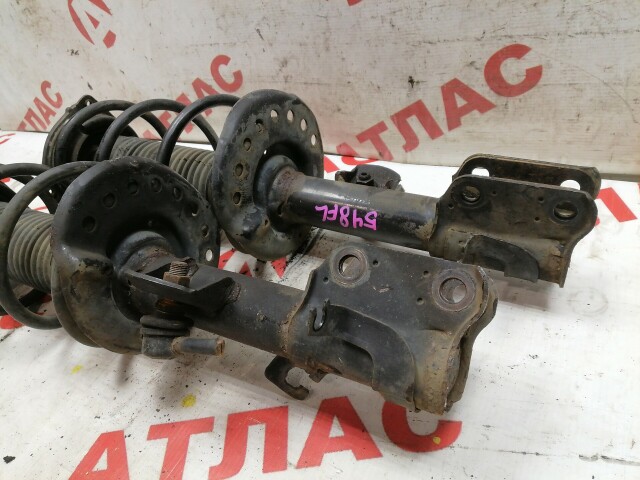 Стойка NISSAN Juke 