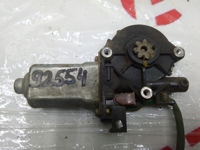 Моторчик стеклоподъёмника TOYOTA Sprinter 