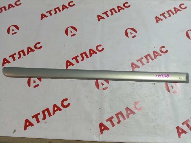 Молдинг TOYOTA Avensis 