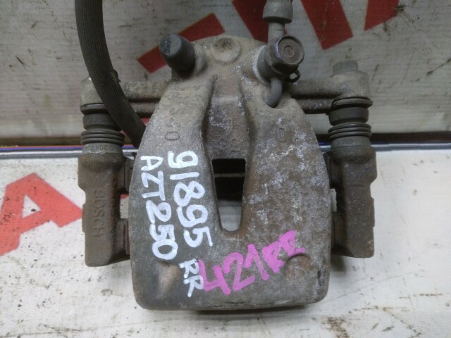 Суппорт TOYOTA Avensis 