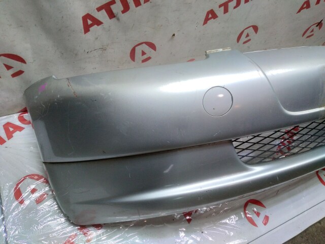 Бампер передний TOYOTA Vitz 