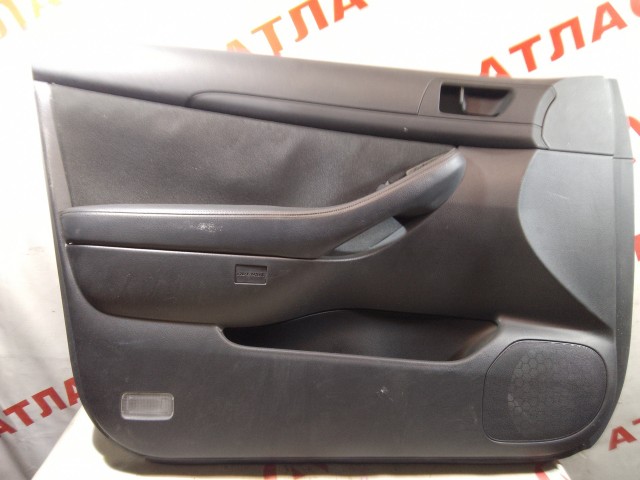 Обшивка двери TOYOTA Avensis 