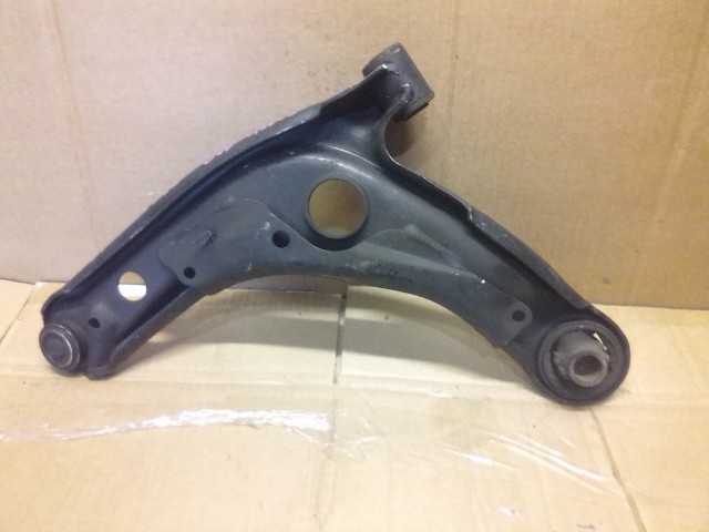 Рычаг TOYOTA Ractis 