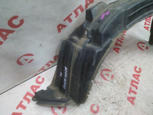 Подкрылок TOYOTA Vitz 