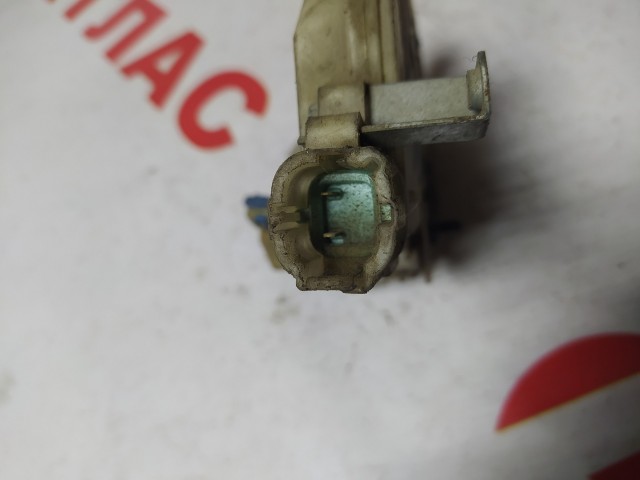 Замок двери NISSAN Primera 