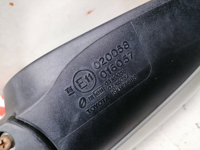 Зеркало TOYOTA Avensis 