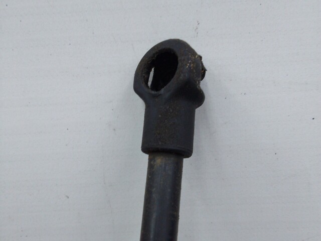 Амортизатор  капота RENAULT Duster 