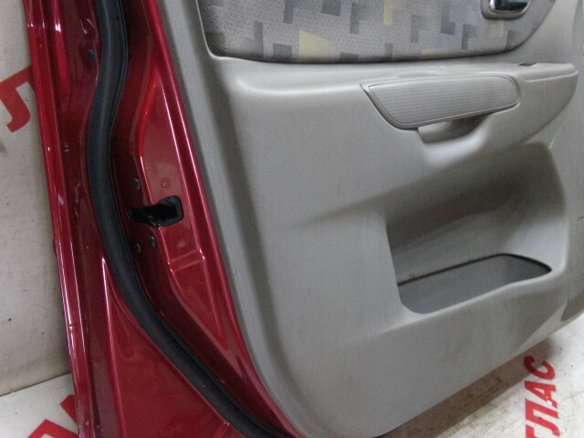 Дверь MAZDA Premacy 