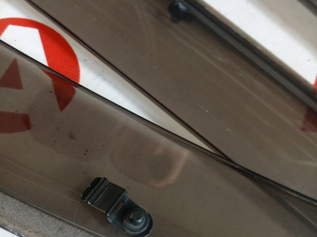 Ветровик MITSUBISHI Galant Fortis 