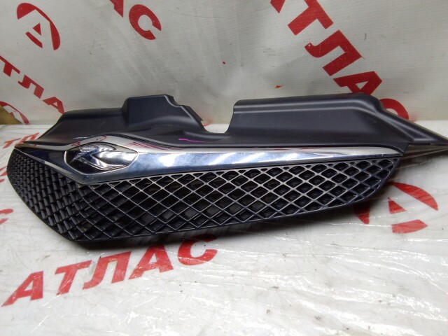 Решетка радиатора TOYOTA Ractis 