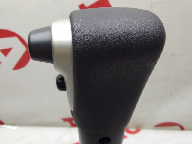 Рычаг КПП TOYOTA Ist 