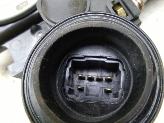 Стеклоподъемник TOYOTA Corolla Runx 