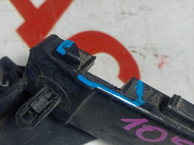 Крепление бампера TOYOTA Avensis 