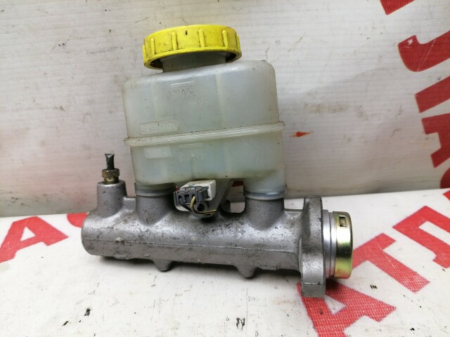 Главный тормозной цилиндр NISSAN Wingroad 