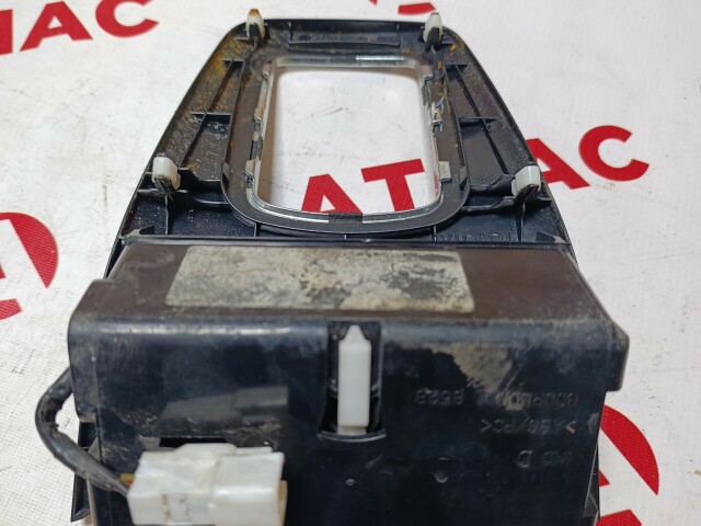 Накладка TOYOTA Avensis 