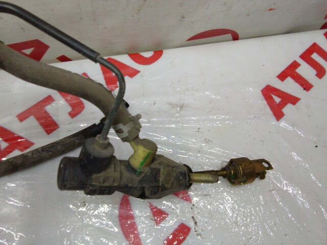 Главный цилиндр сцепления TOYOTA Avensis 1ZZ-FE