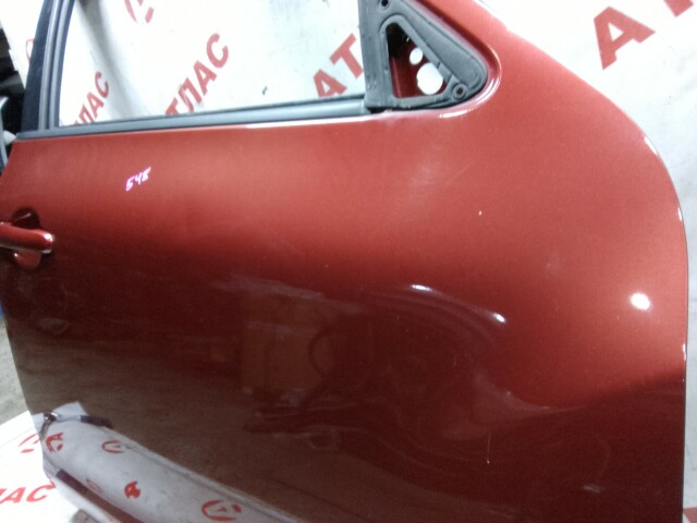 Дверь NISSAN Juke 