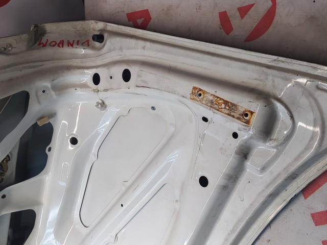 Крышка багажника TOYOTA Windom 