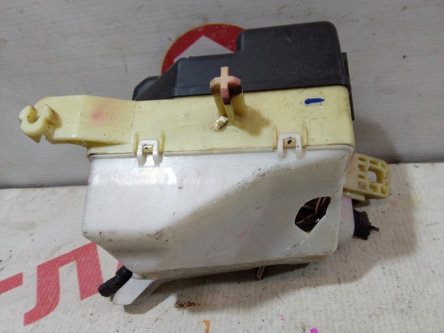 Блок предохранителей TOYOTA Platz 2NZ-FE