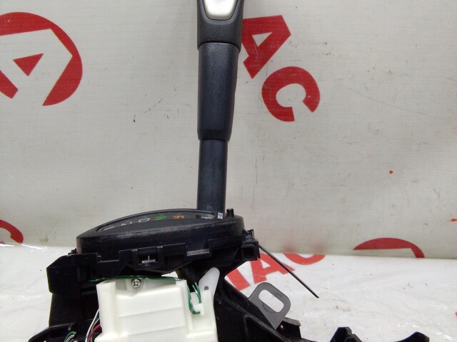 Рычаг КПП TOYOTA Ist 