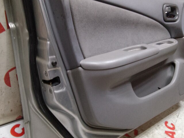 Дверь NISSAN Sunny 