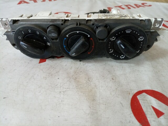 Блок управления печкой и кондиционером FORD Focus II 