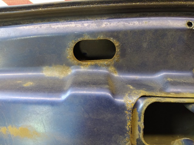 Капот NISSAN AD 