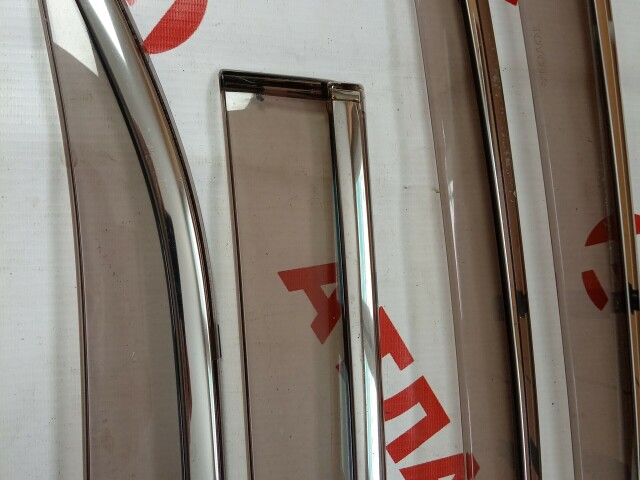 Ветровик TOYOTA Camry 