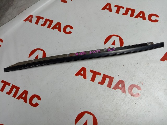 Молдинг лобового стекла NISSAN Bluebird Sylphy 