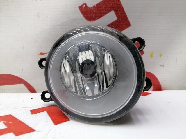 Туманка TOYOTA Avensis 