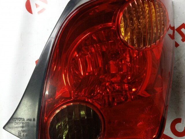 Стоп TOYOTA Ist 