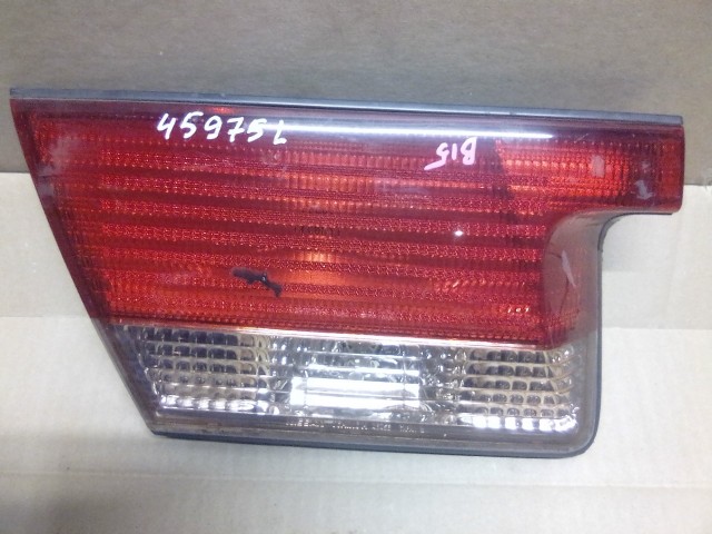 Вставка багажника NISSAN Sunny 