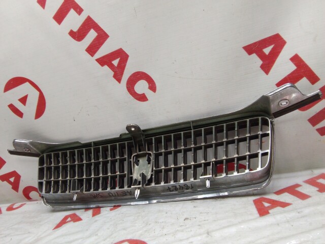 Решетка радиатора TOYOTA Sprinter 