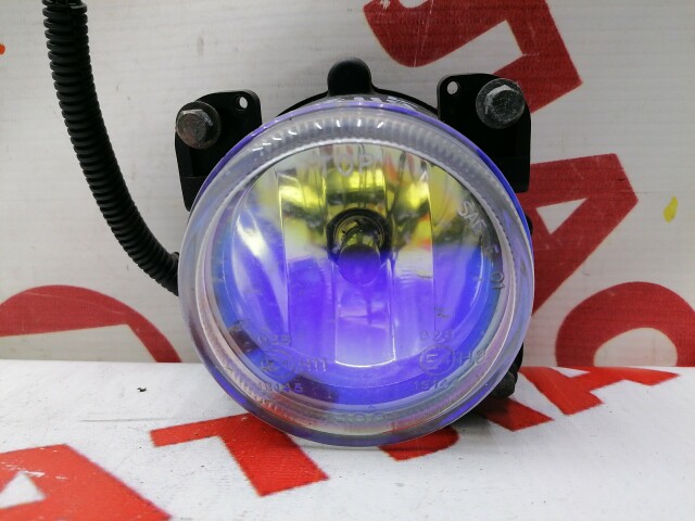 Туманка NISSAN Sunny 