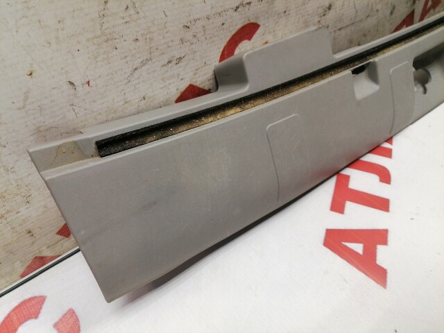 Накладка замка багажника NISSAN X-Trail 