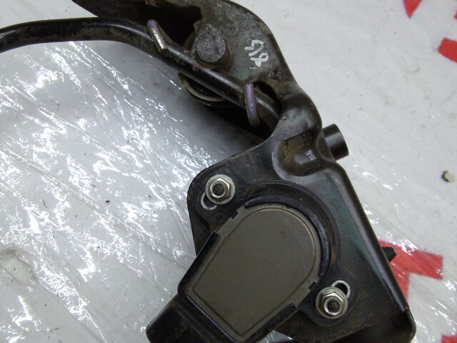 Педаль газа TOYOTA Avensis 