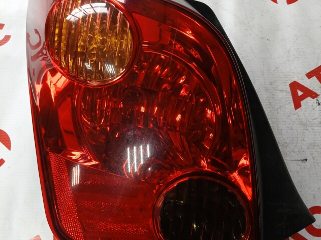 Стоп TOYOTA Ist 