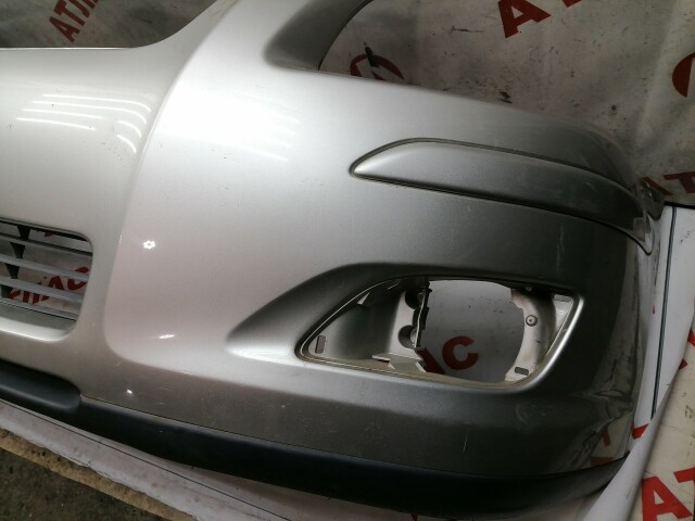 Бампер передний TOYOTA Avensis 