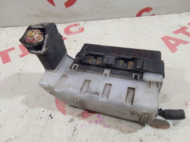 Блок предохранителей NISSAN X-Trail QR20-DE