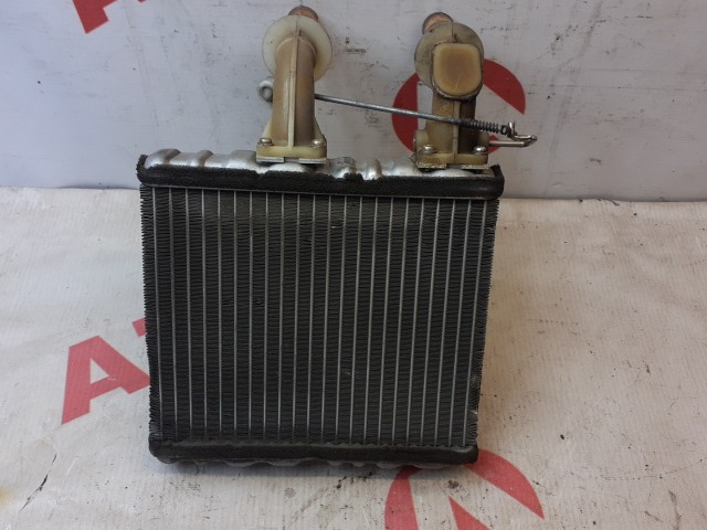 Радиатор печки NISSAN Primera 