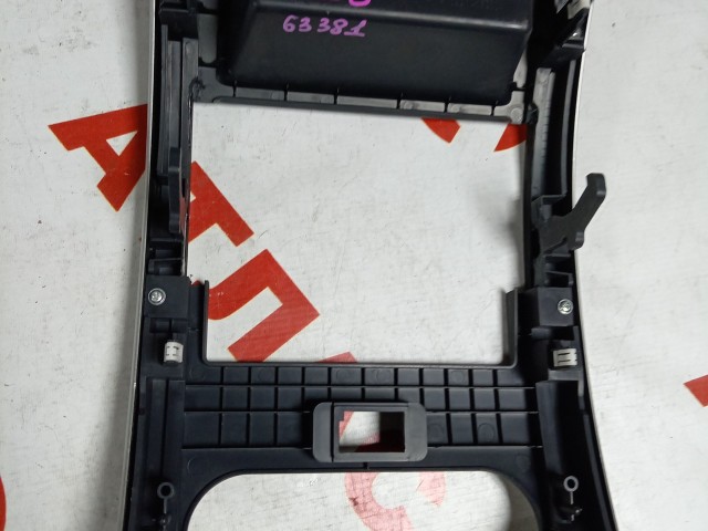 Рамка магнитолы NISSAN X-Trail 