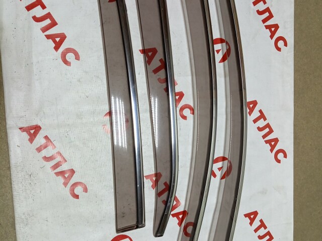 Ветровик TOYOTA Camry 