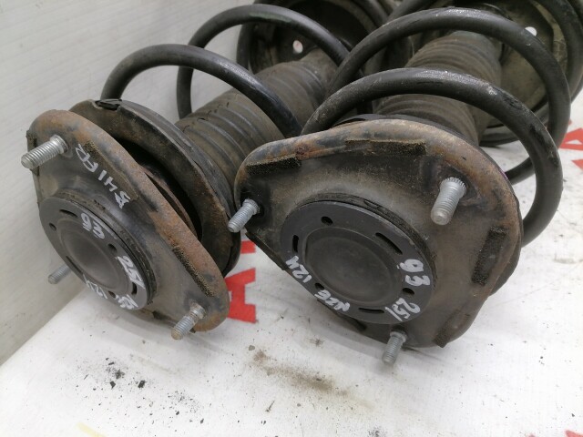 Стойка TOYOTA Corolla 