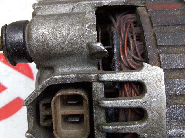 Генератор MITSUBISHI Galant 4G63