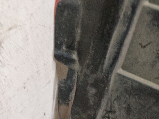 Подкрылок MITSUBISHI Outlander 