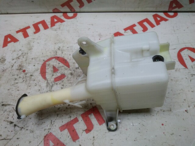 Бачок омывателя TOYOTA Corolla 