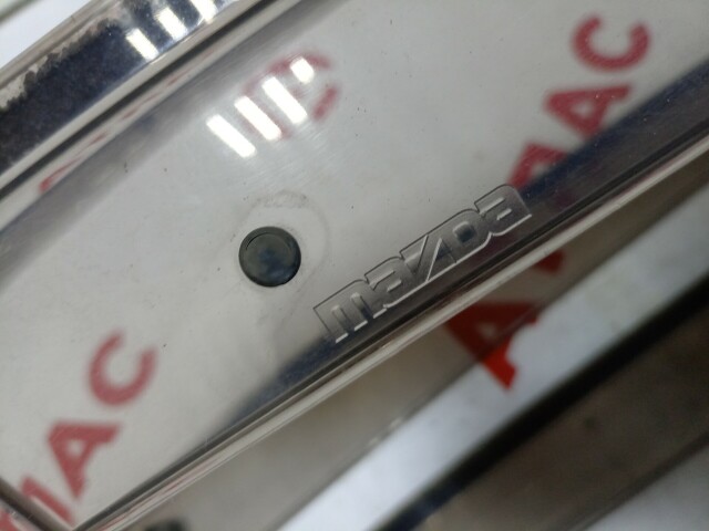 Ветровик MAZDA Axela 