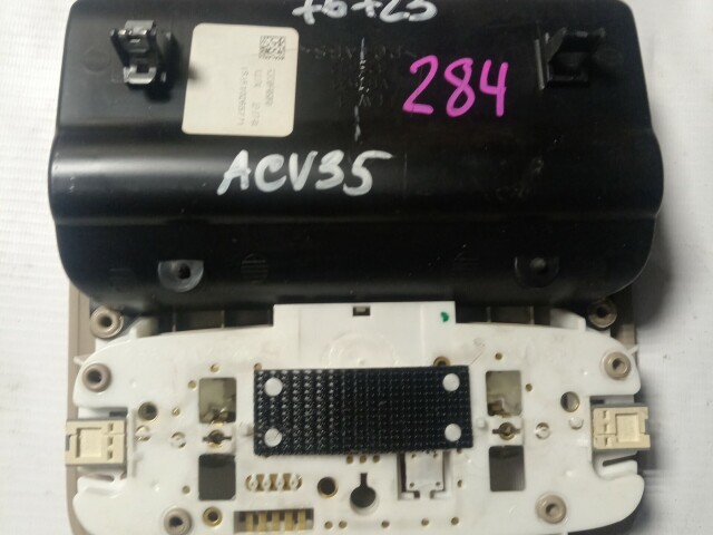 Плафон TOYOTA Camry 