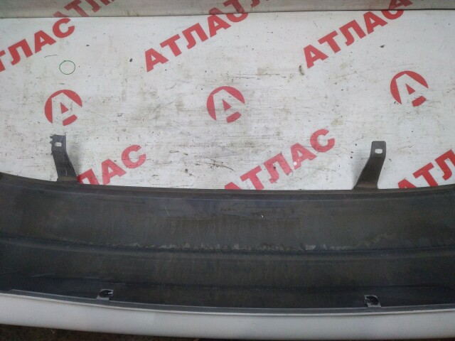 Бампер задний TOYOTA Avensis 