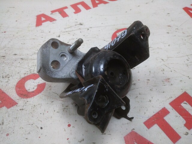 Подушка ДВС TOYOTA Ist 1NZ-FE
